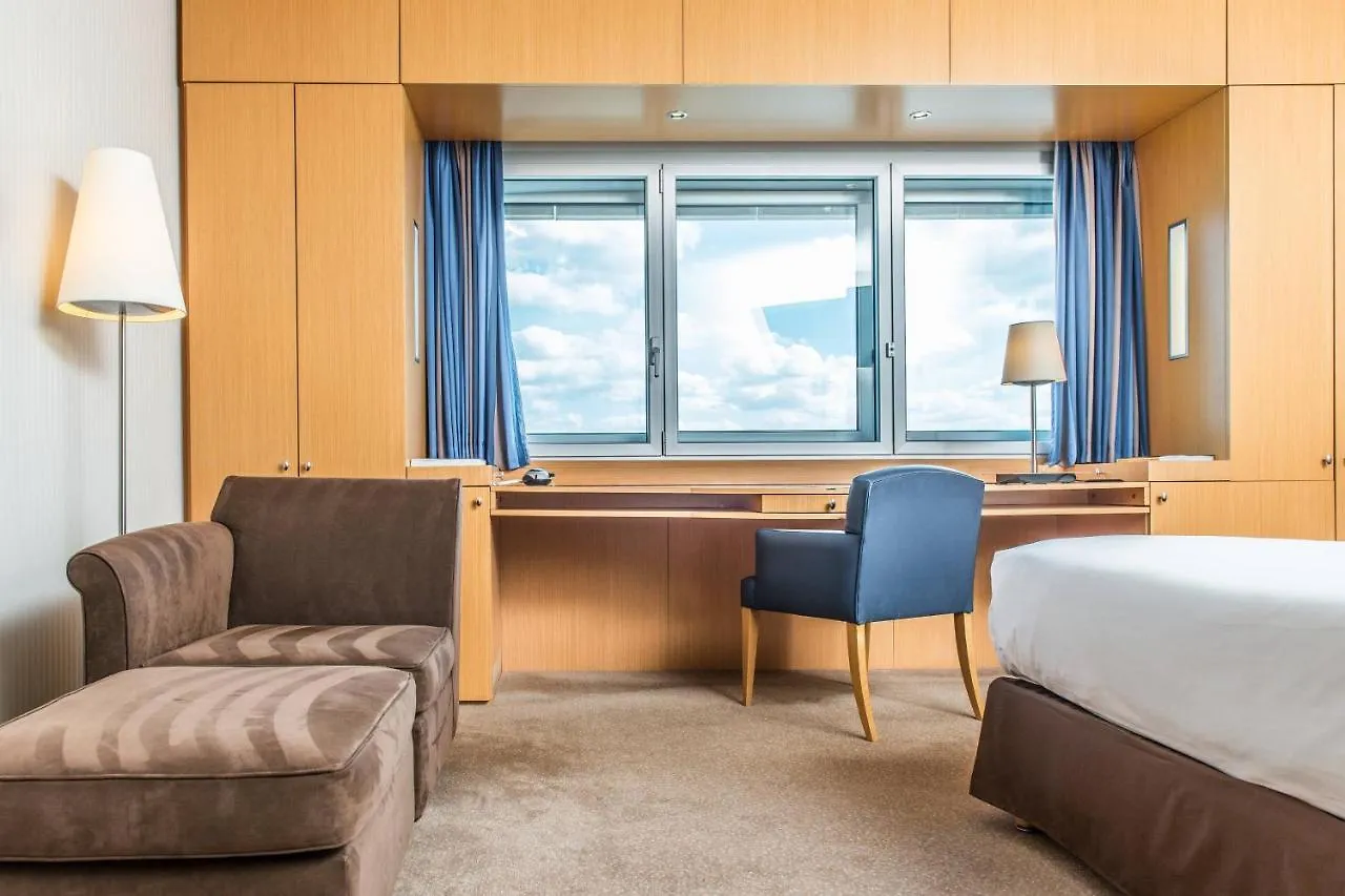 ****  Sheraton Paris Charles De Gaulle Airport Hotel Roissy-en-France France
